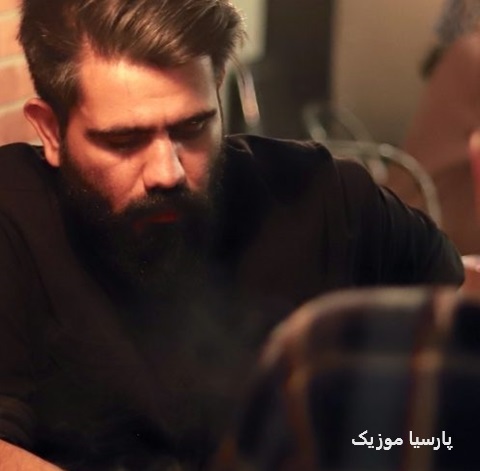 دانلود آهنگ علی سورنا مجنونم بی کم و کاست (Mp3 اصلی)